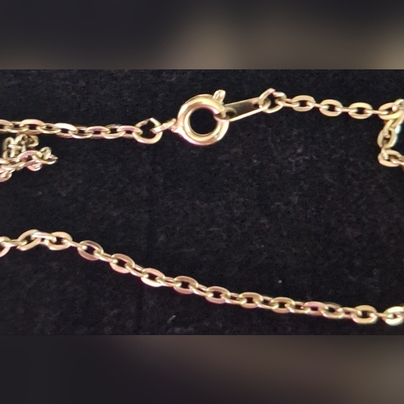 Vintage Silver Tone Cross Pendant Necklace - Picture 3 of 3